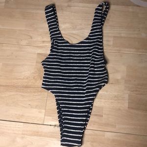 Bound By Bond Eye Maxam One Piece (M51)